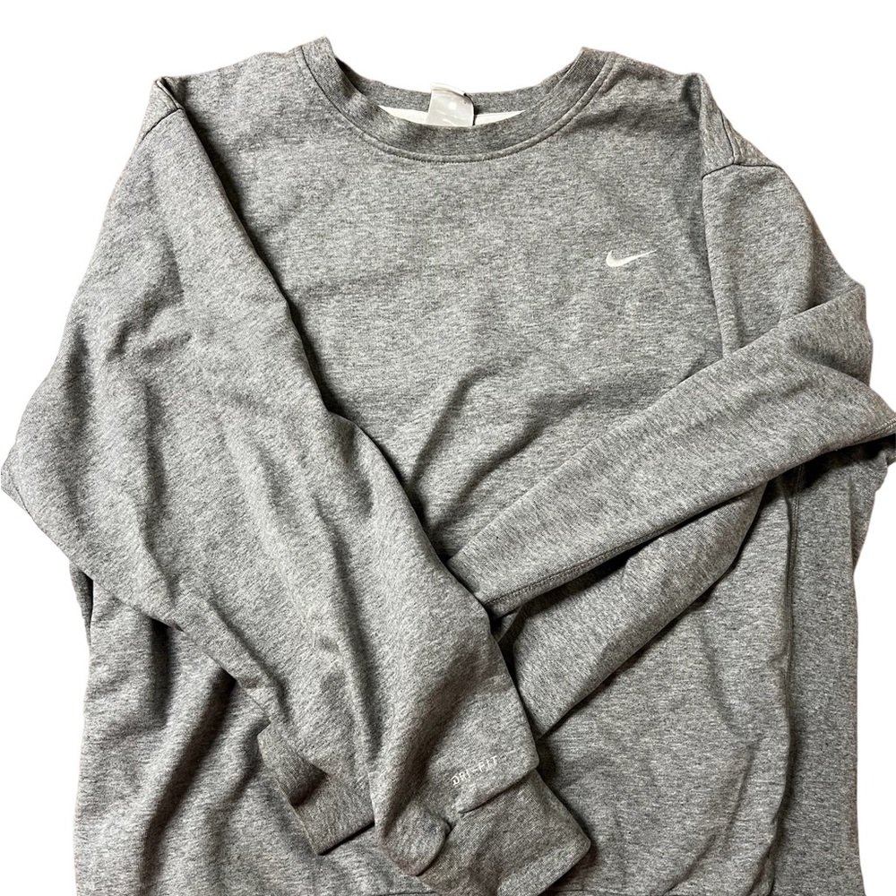 Nike gray sweater⭐️